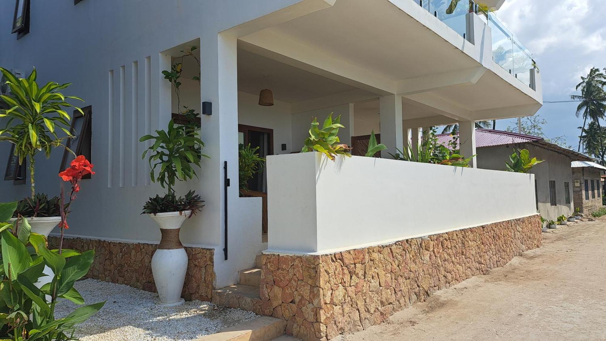 Aluna Beach Apartments Nungwi Room photo
